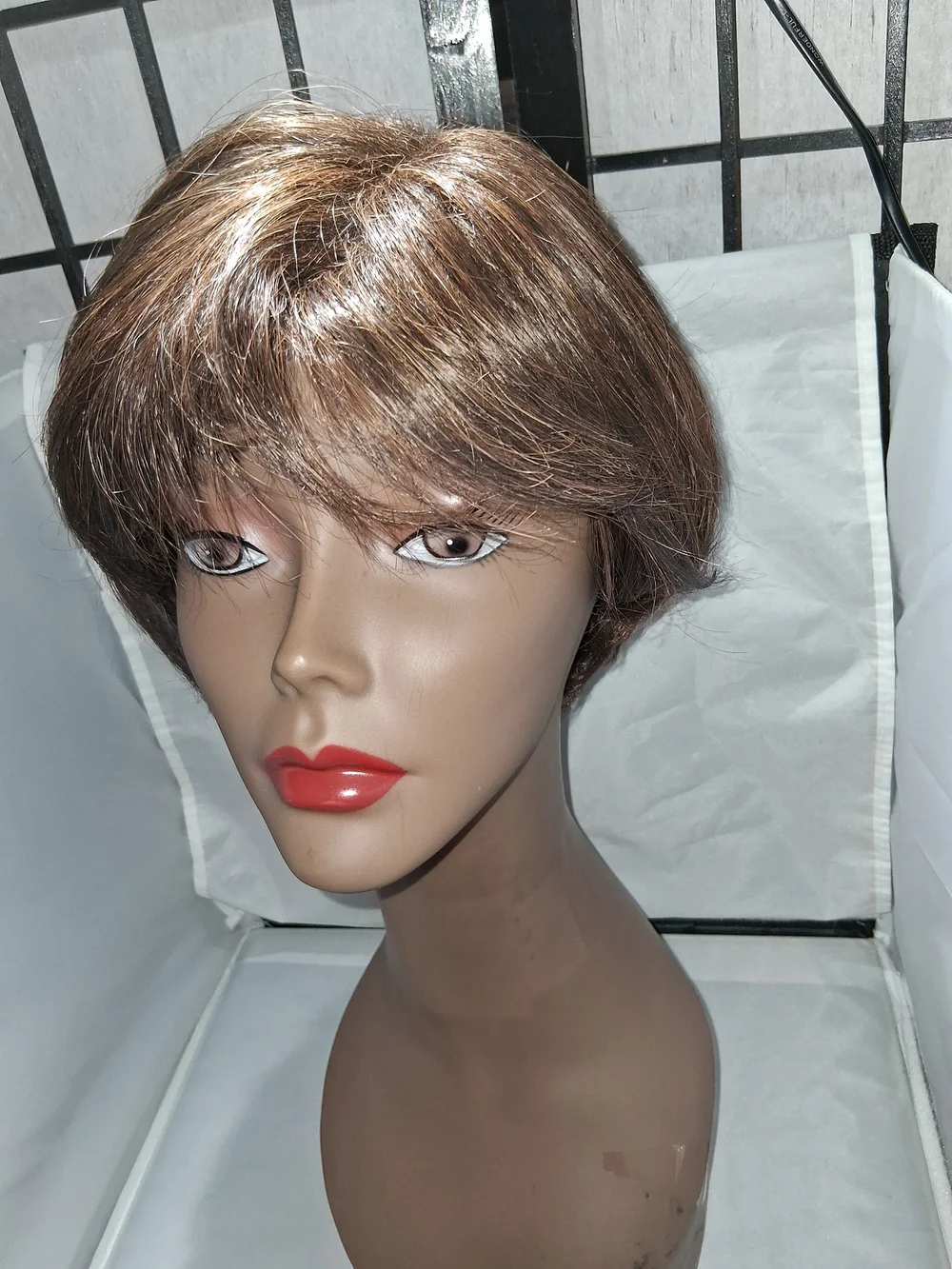 Short Layered Women's Wig in Warm Brown with Natural Shine
